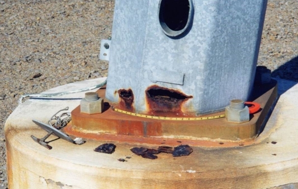 Corrosion of a galvanized steel pole. Photo courtesy of BC Hydro Transmission.